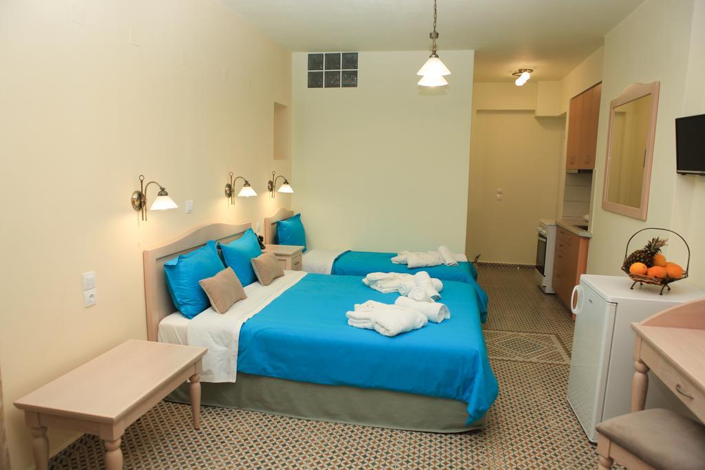 Stafylos Suites & Boutique Hotel ภายนอก รูปภาพ